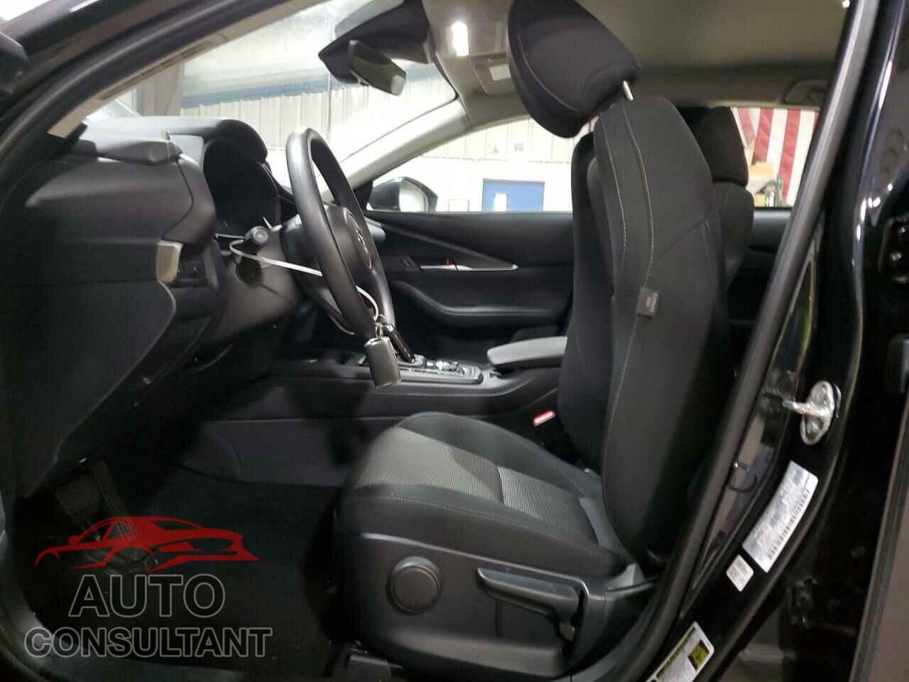 MAZDA CX30 2023 - 3MVDMBAM9PM507083