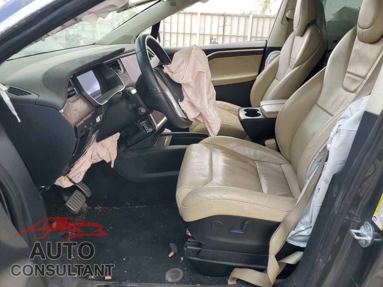 TESLA MODEL X 2017 - 5YJXCDE24HF044720