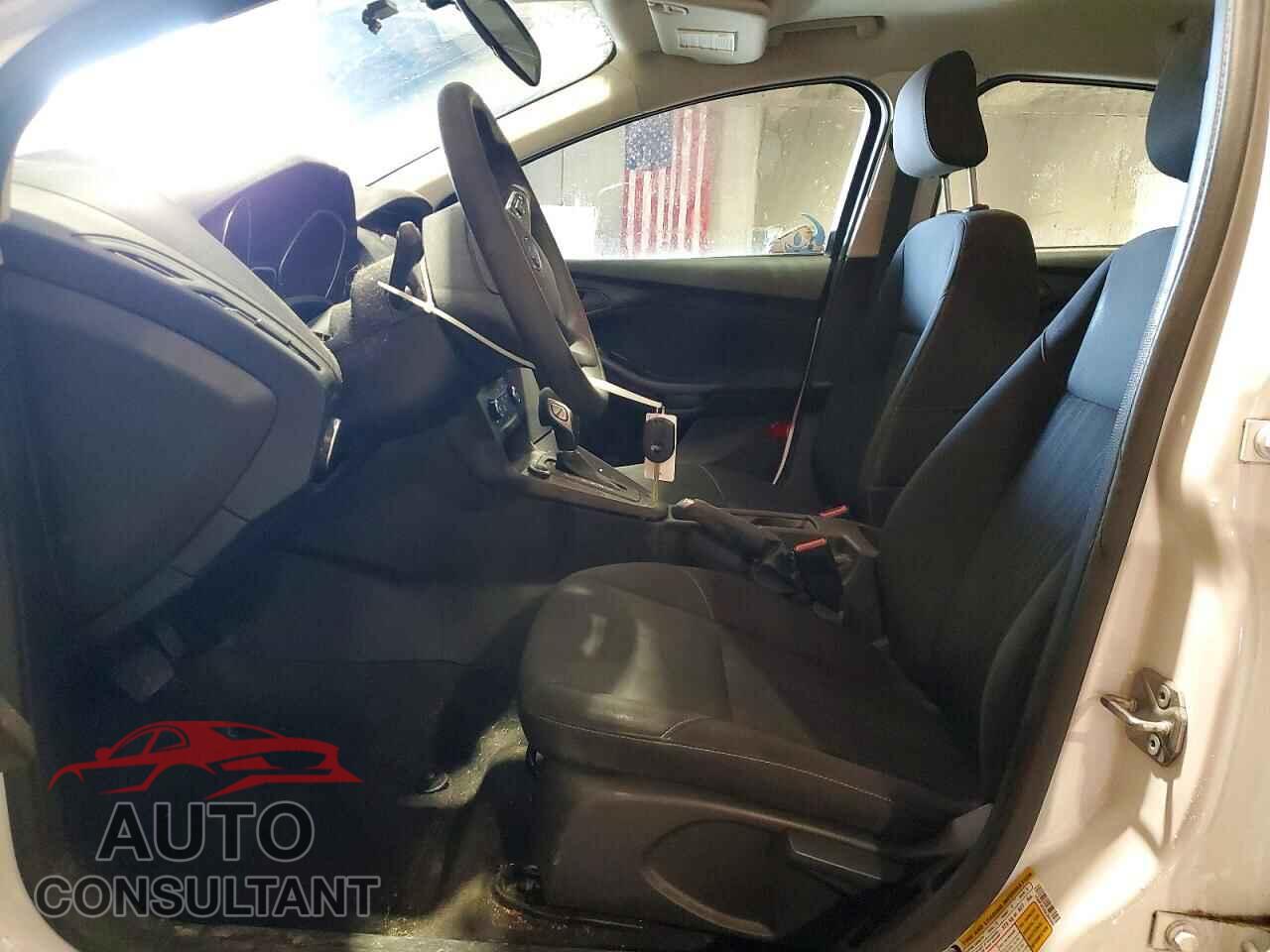 FORD FOCUS 2016 - 1FADP3E24GL362050