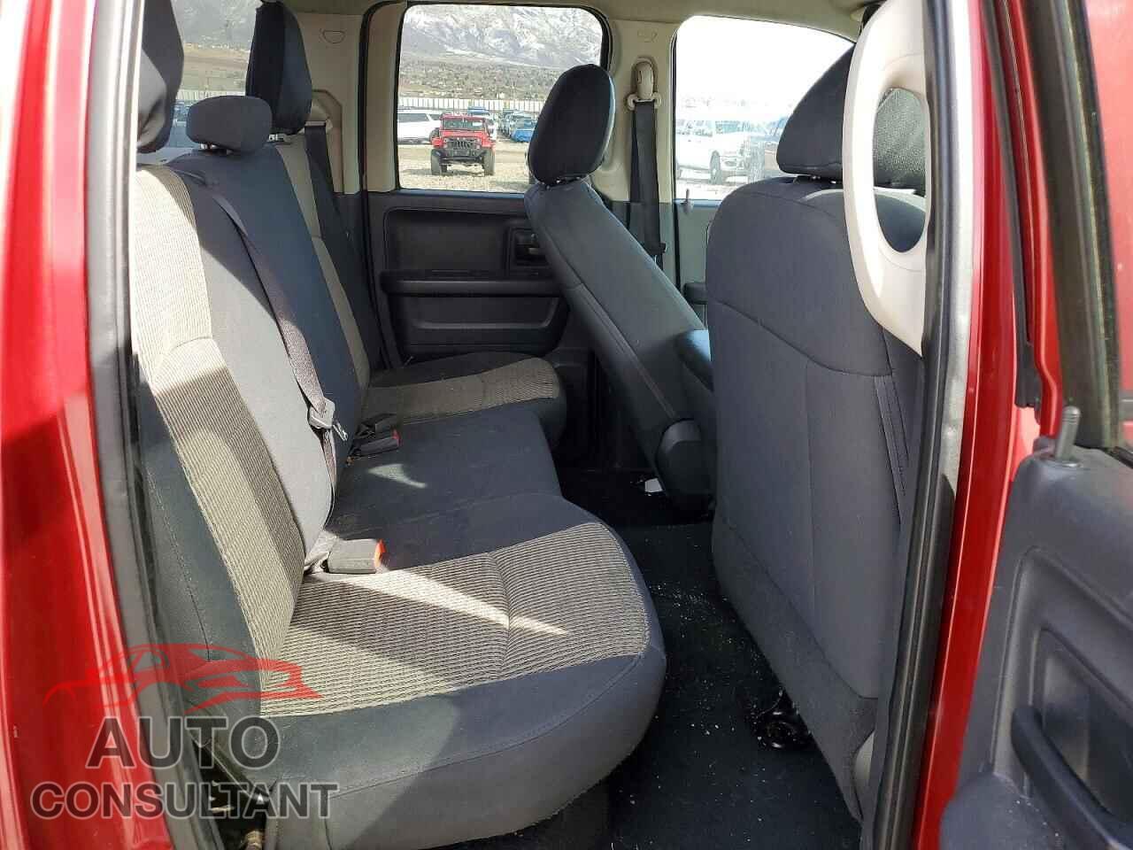 DODGE RAM 1500 2012 - 1C6RD7FT3CS286576
