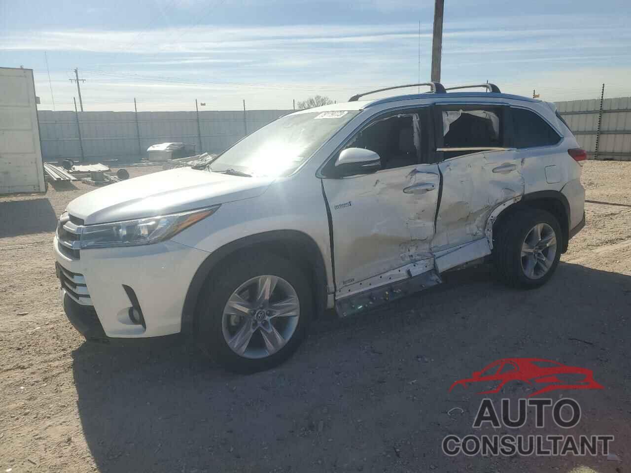 TOYOTA HIGHLANDER 2017 - 5TDDGRFH8HS032184