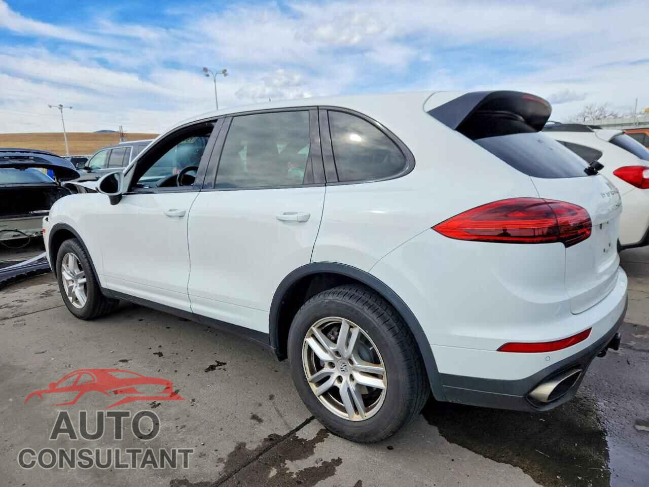 PORSCHE CAYENNE 2016 - WP1AA2A27GLA00596
