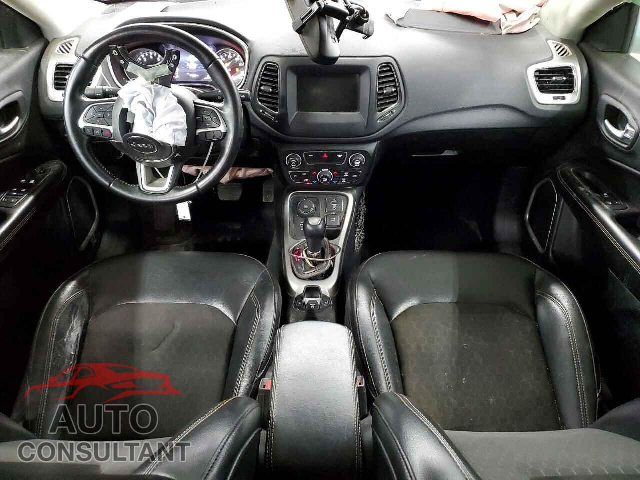 JEEP COMPASS 2018 - 3C4NJDBB8JT199683