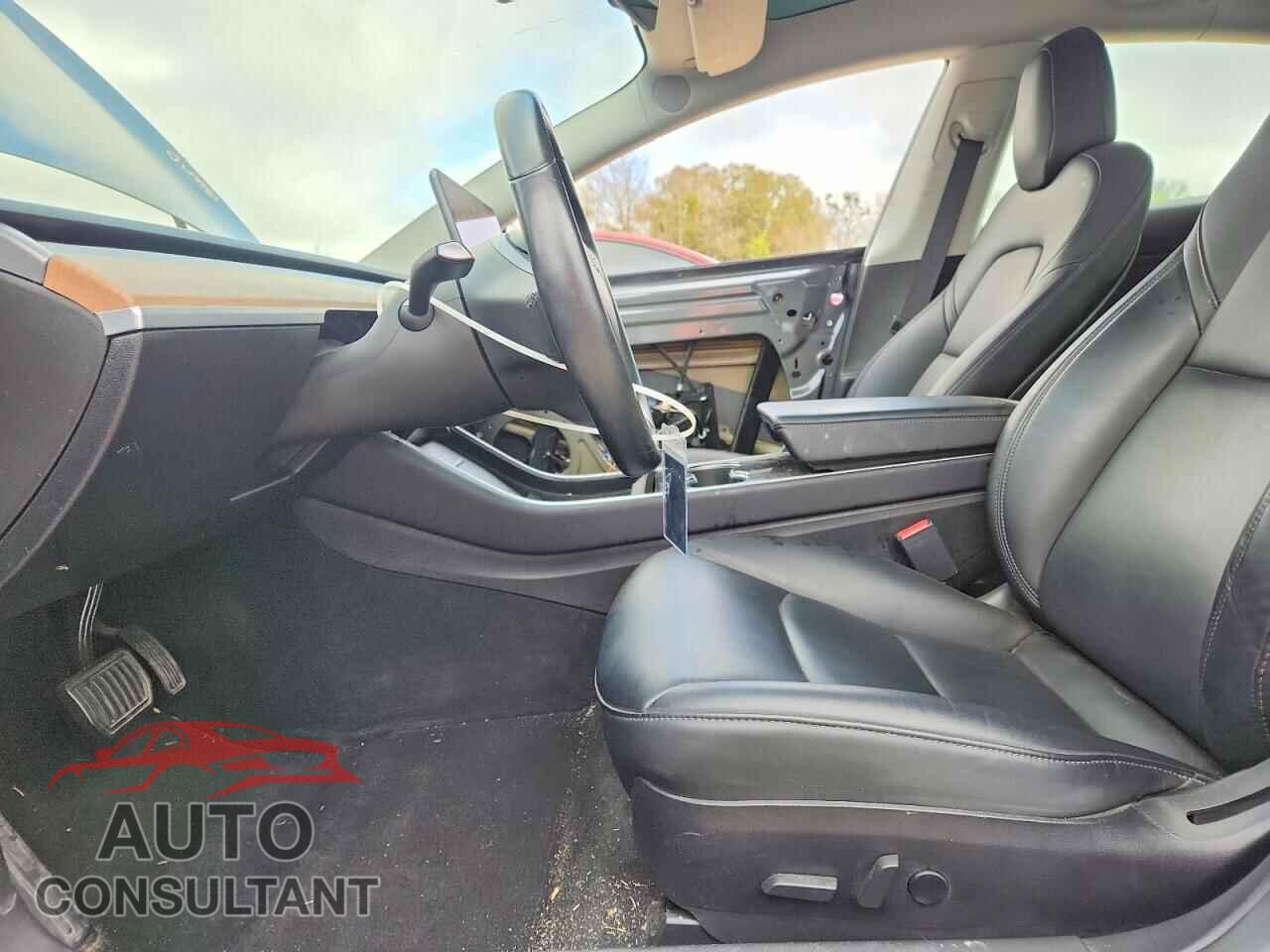 TESLA MODEL 3 2019 - 5YJ3E1EA6KF313550