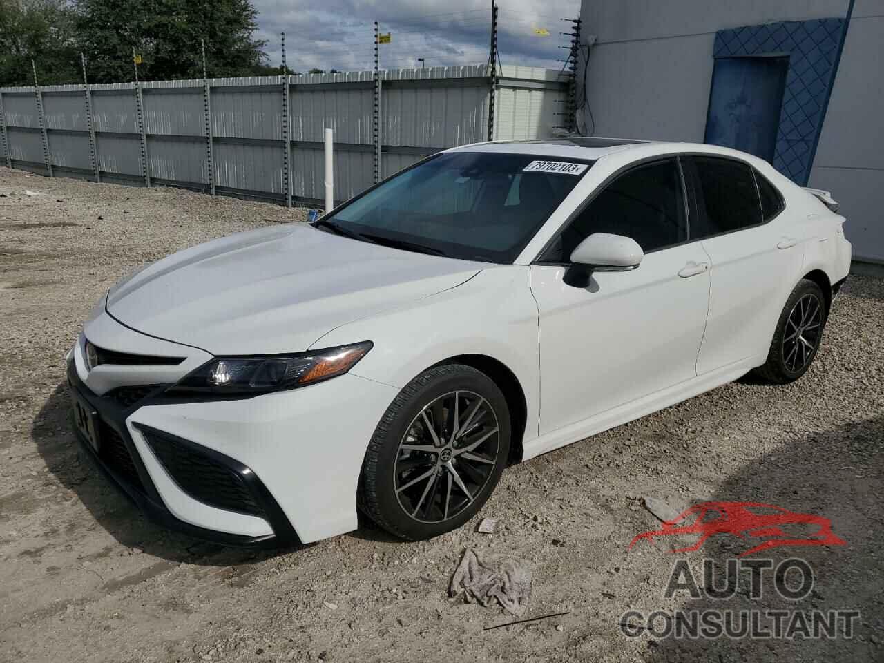 TOYOTA CAMRY 2022 - 4T1T11AK8NU648570