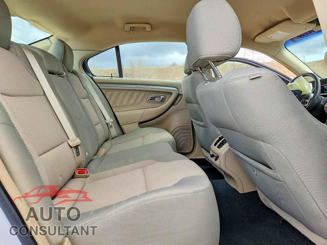 FORD TAURUS 2015 - 1FAHP2E86FG192331