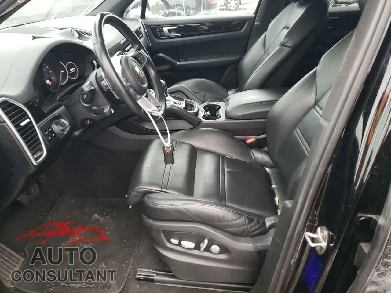 PORSCHE CAYENNE 2020 - WP1AA2AY2LDA09120