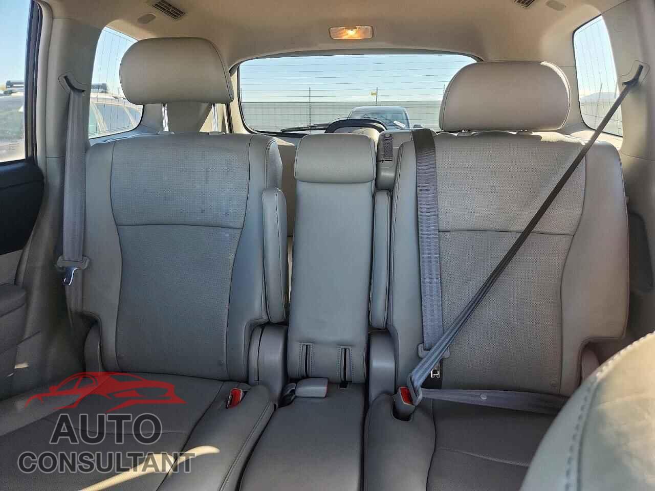 TOYOTA HIGHLANDER 2013 - 5TDDK3EH8DS237107