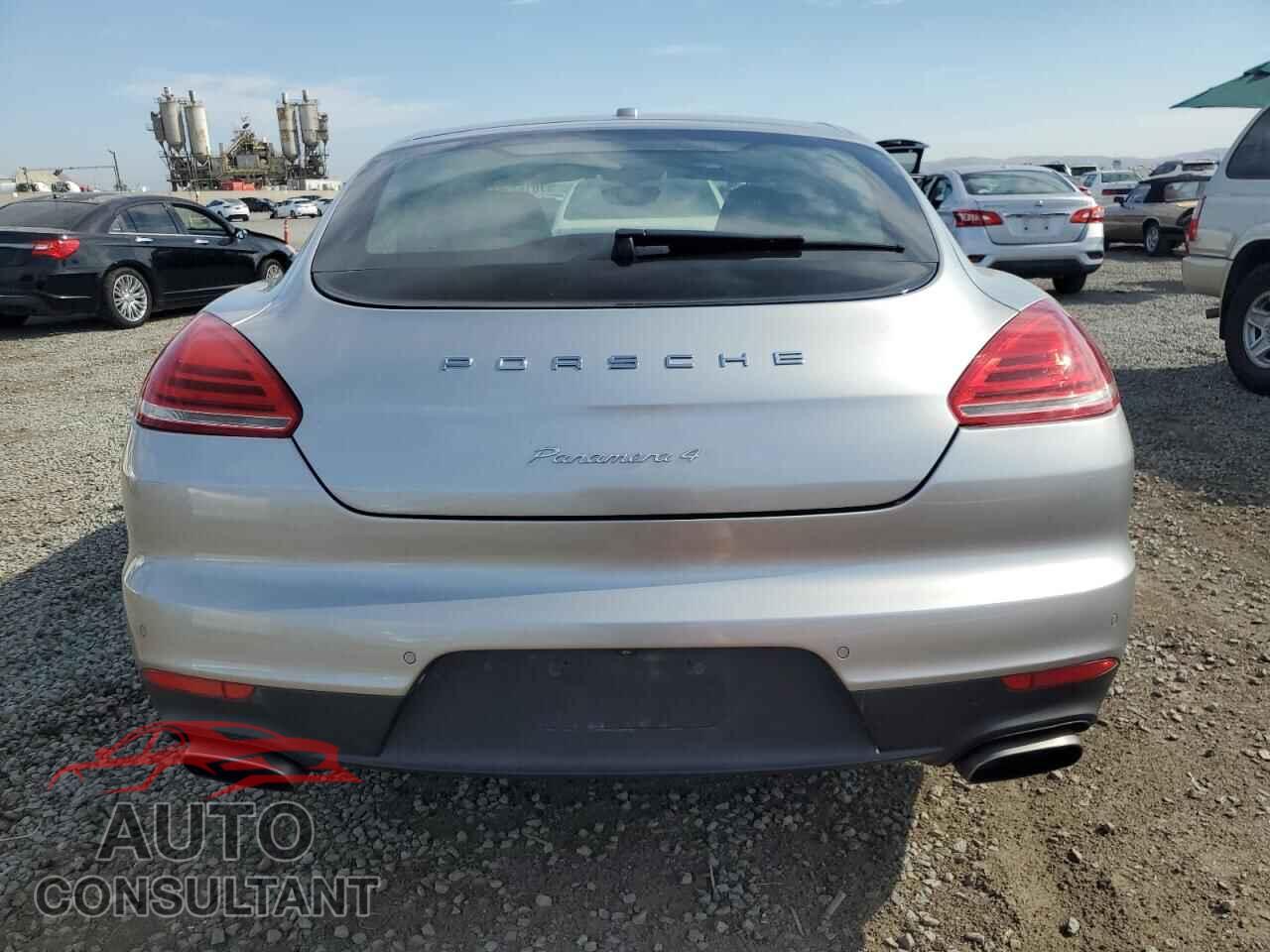 PORSCHE PANAMERA 2015 - WP0AA2A74FL002348