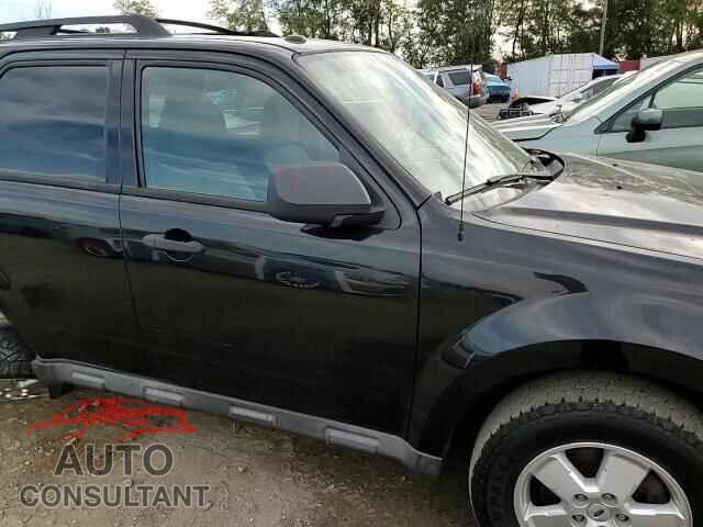 FORD ESCAPE 2011 - 1FMCU0D74BKC59652