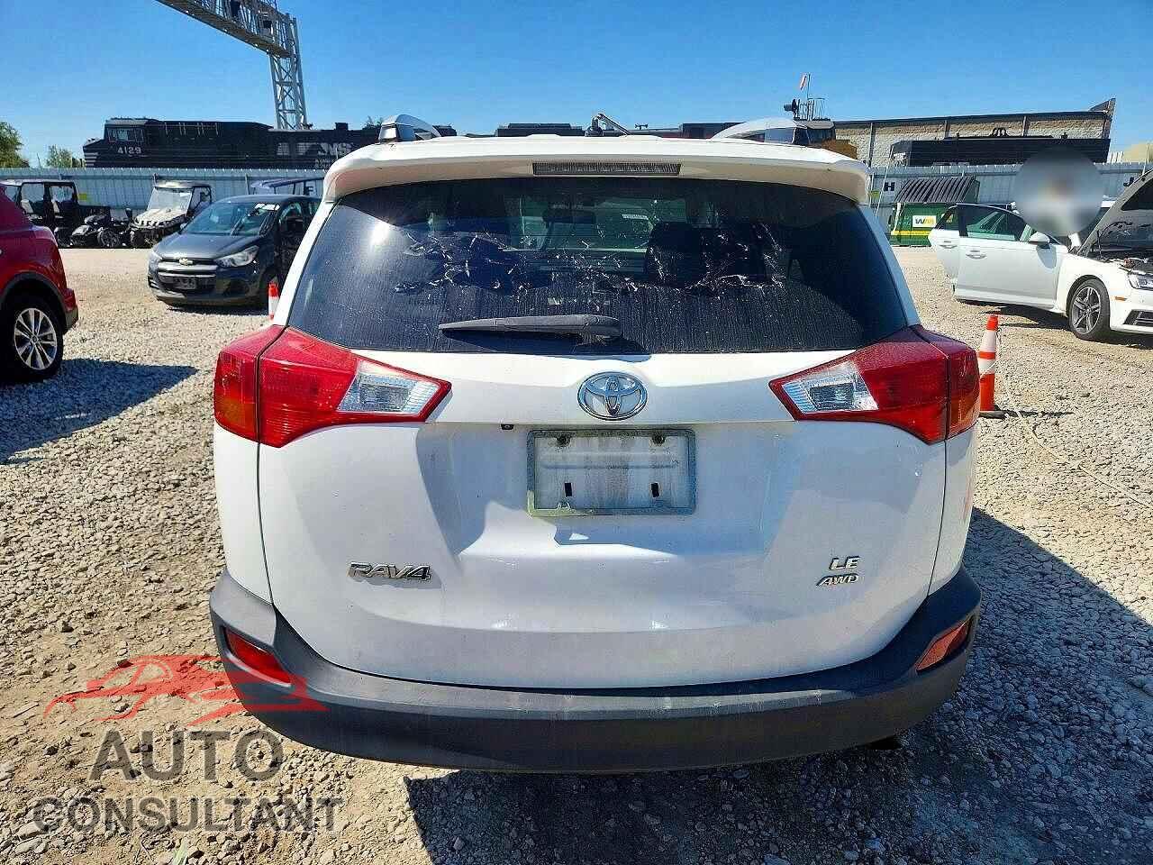 TOYOTA RAV4 2015 - 2T3BFREV2FW307898