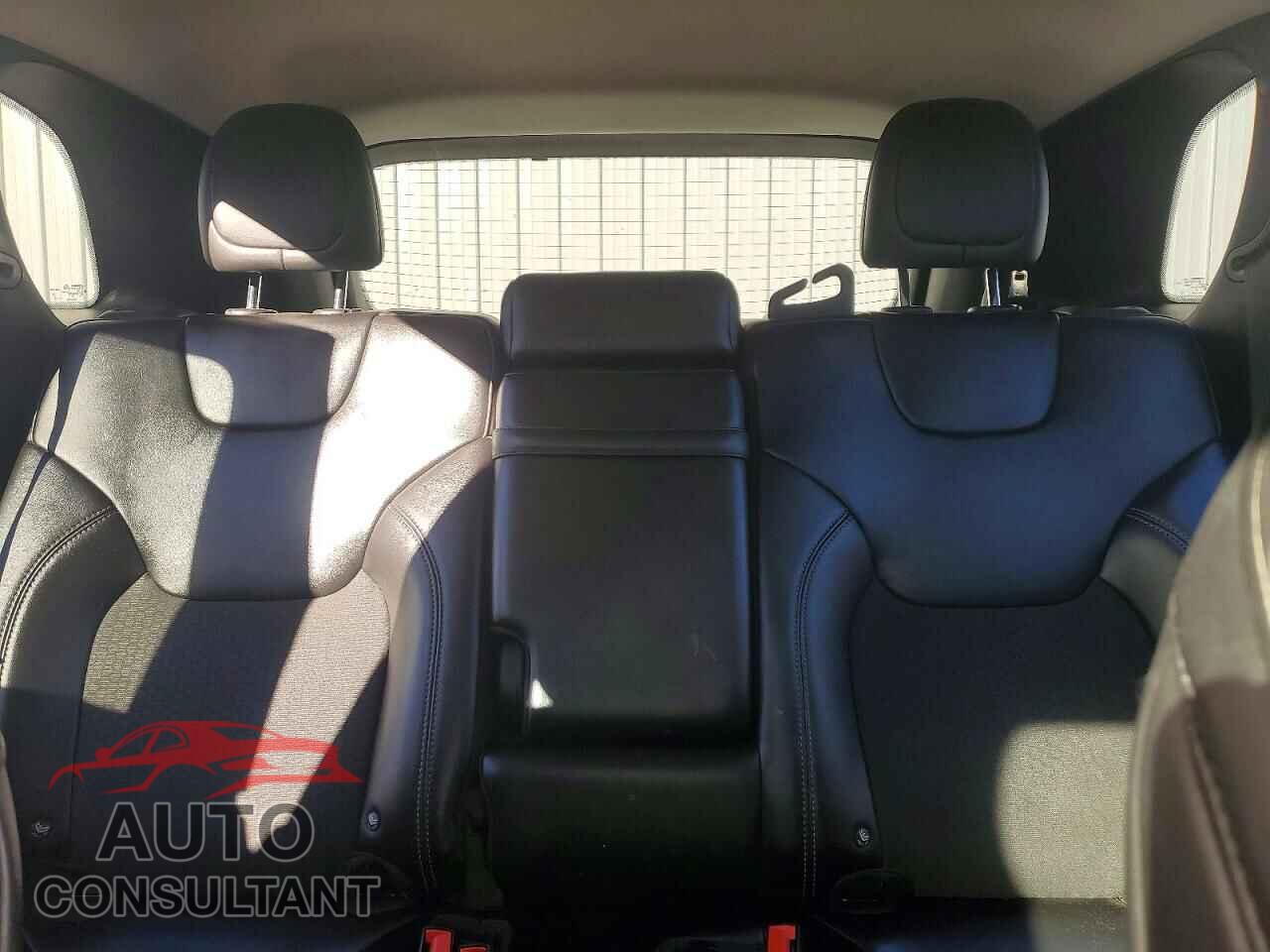 JEEP CHEROKEE 2019 - 1C4PJMLX6KD121221