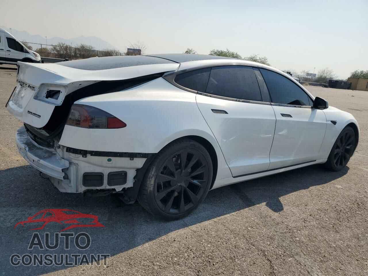 TESLA MODEL S 2020 - 5YJSA1E42LF379600