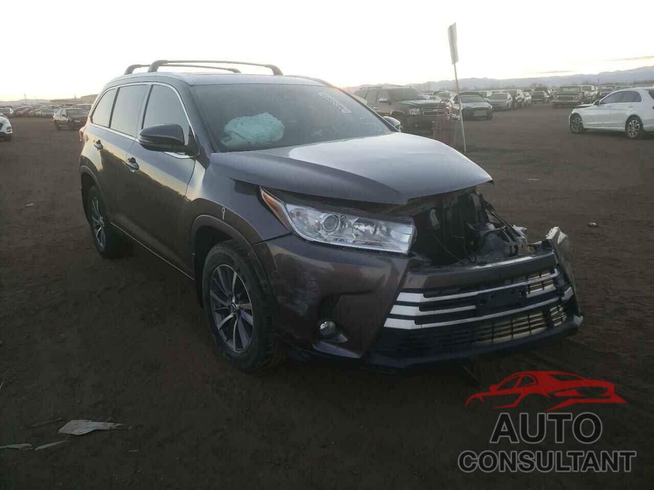 TOYOTA HIGHLANDER 2017 - 5TDJZRFH3HS418377