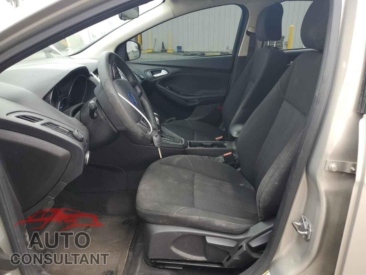 FORD FOCUS 2016 - 1FADP3F2XGL269256