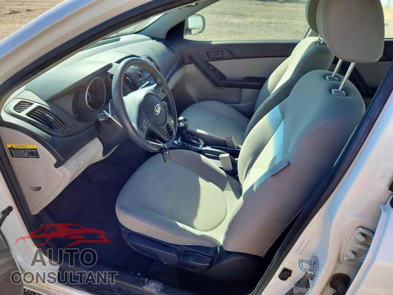 KIA FORTE 2012 - KNAFU4A20C5611611