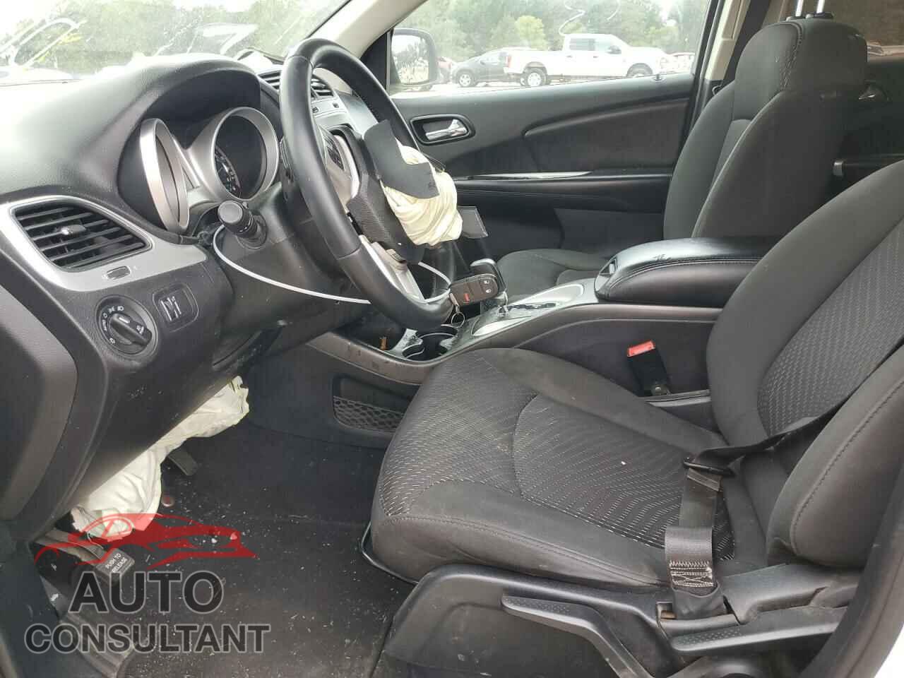 DODGE JOURNEY 2018 - 3C4PDCBB0JT141593