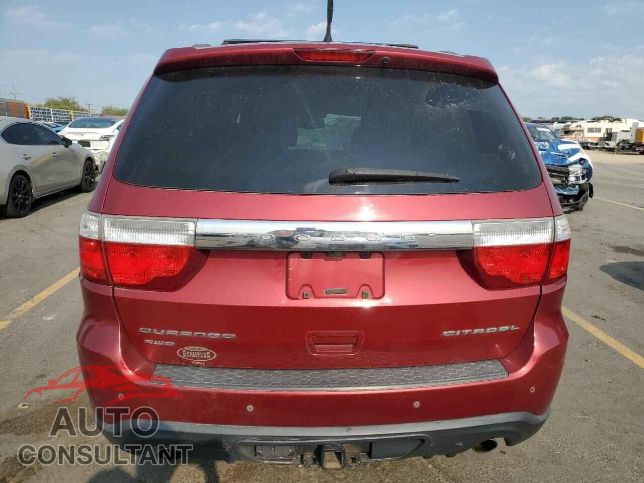 DODGE DURANGO 2013 - 1C4SDJET1DC688231