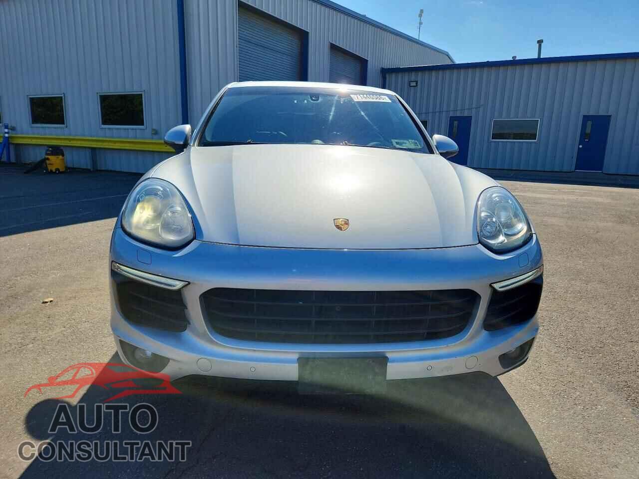 PORSCHE CAYENNE 2018 - WP1AA2A25JKA06295