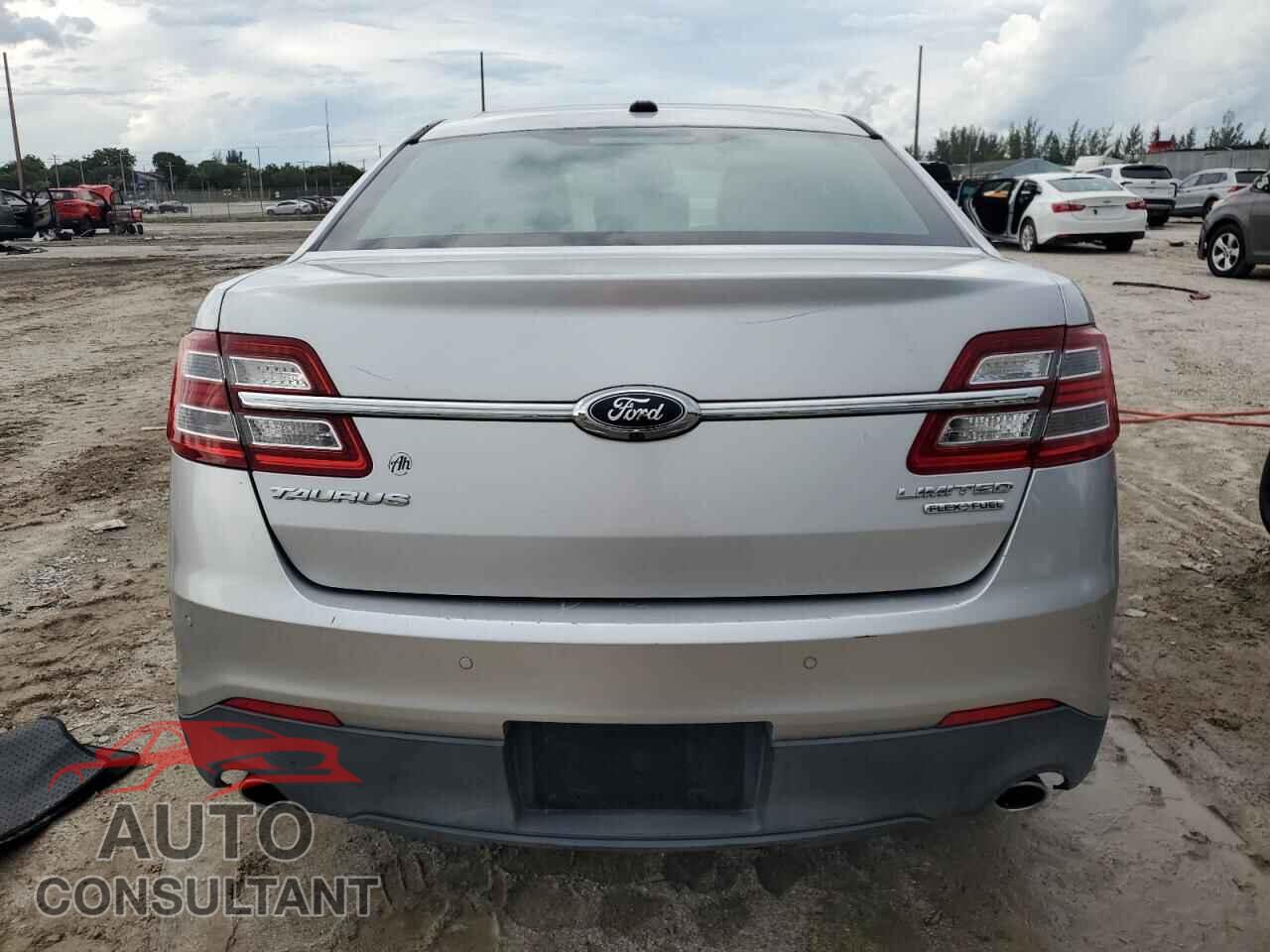 FORD TAURUS 2013 - 1FAHP2F83DG122927