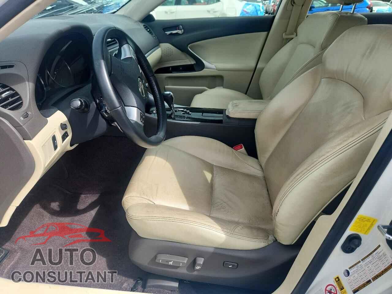 LEXUS IS 2013 - JTHBF5C29D5189031