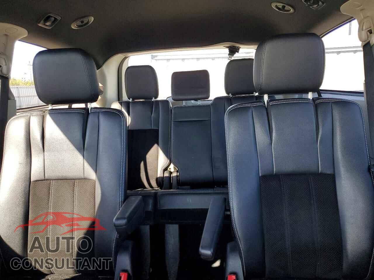 DODGE CARAVAN 2015 - 2C4RDGBG8FR714326