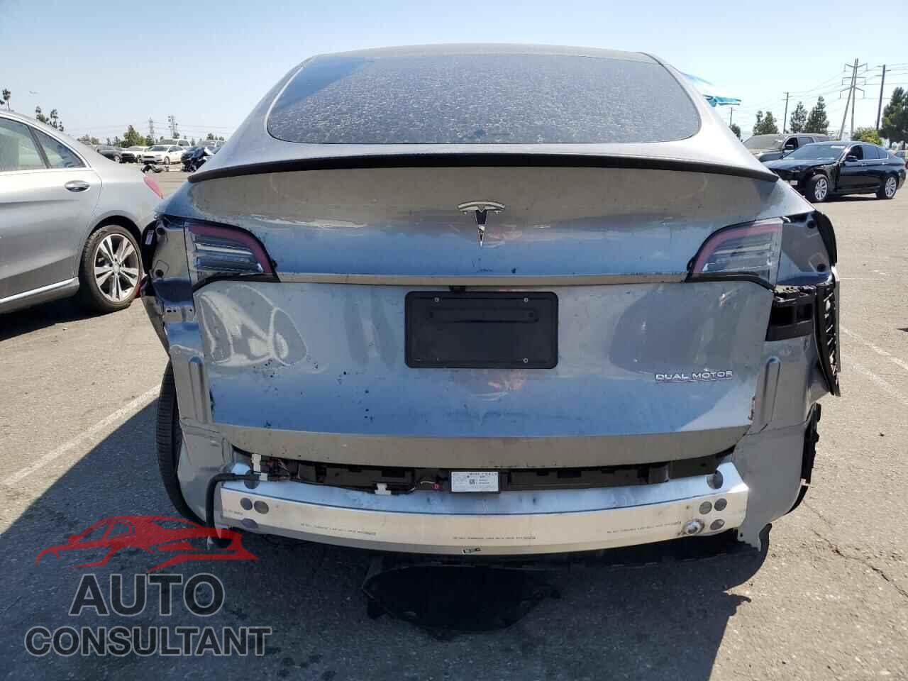 TESLA MODEL Y 2025 - 7SAYGDEF3SF312341