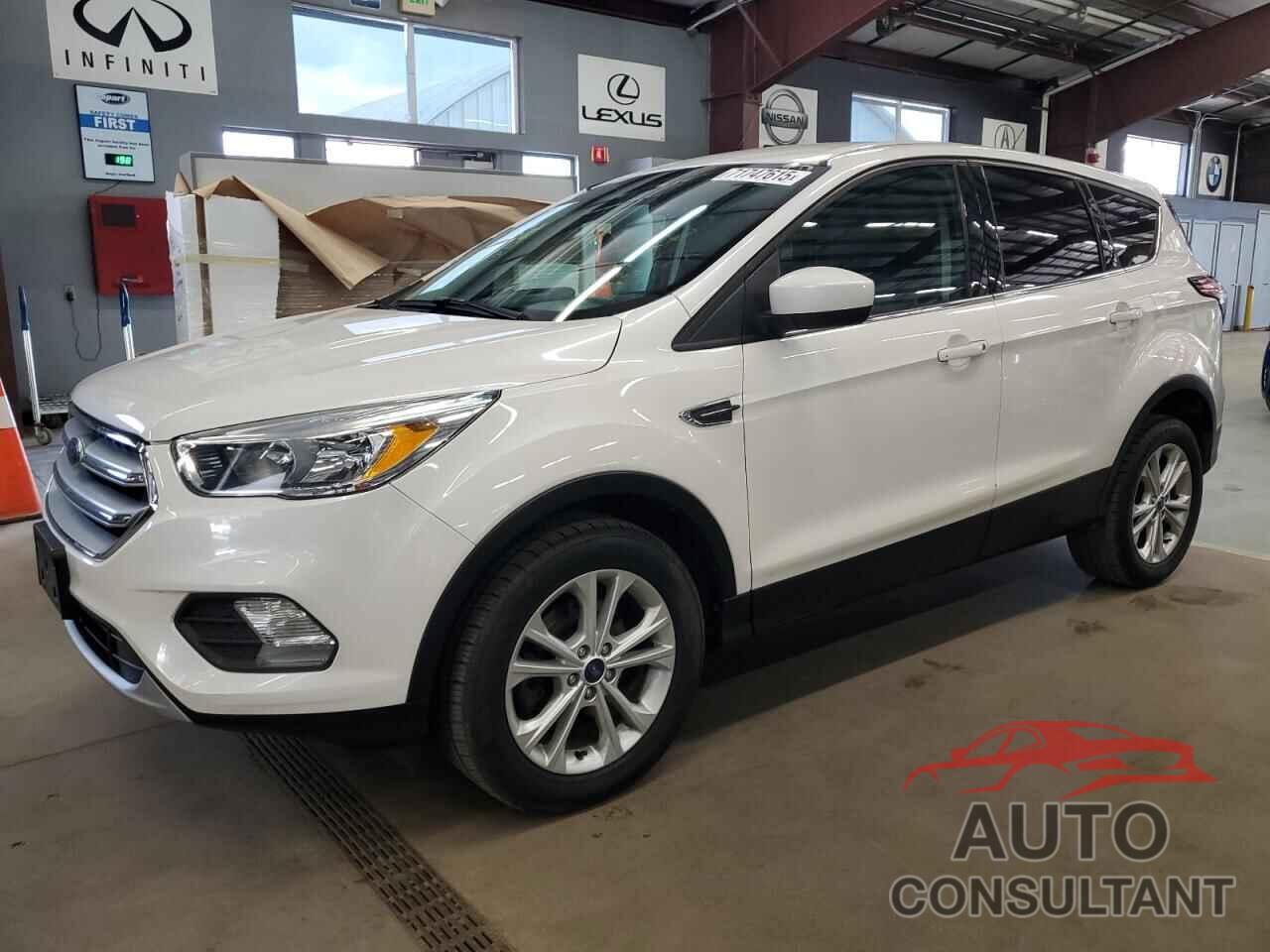 FORD ESCAPE 2017 - 1FMCU9GD4HUD90440