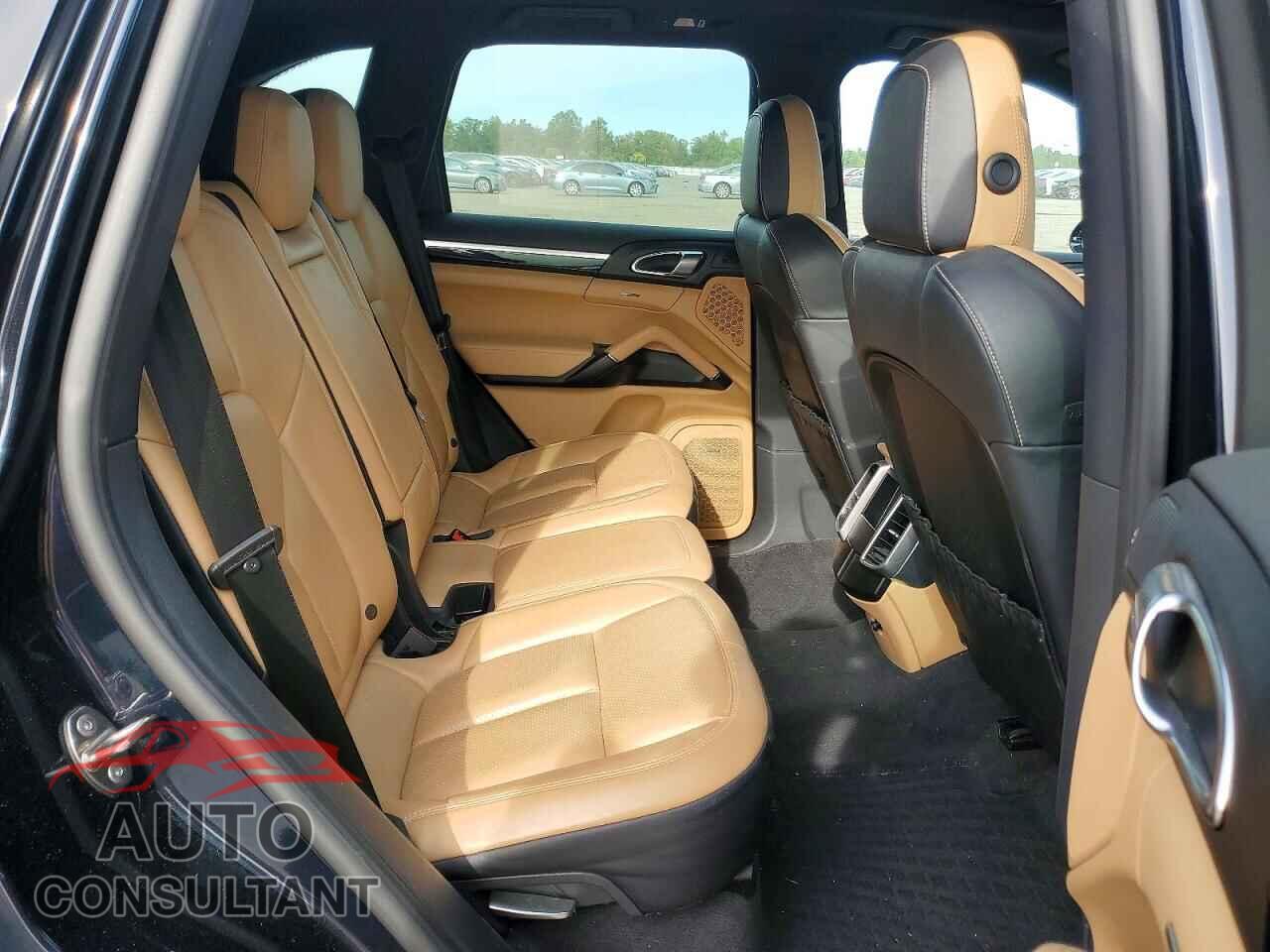 PORSCHE CAYENNE 2016 - WP1AA2A21GLA10539