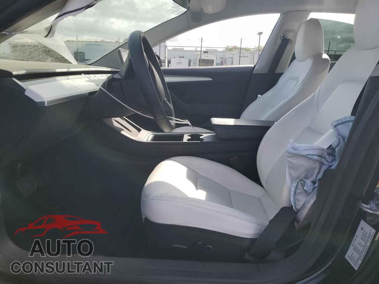 TESLA MODEL 3 2023 - 5YJ3E1EA0PF697557