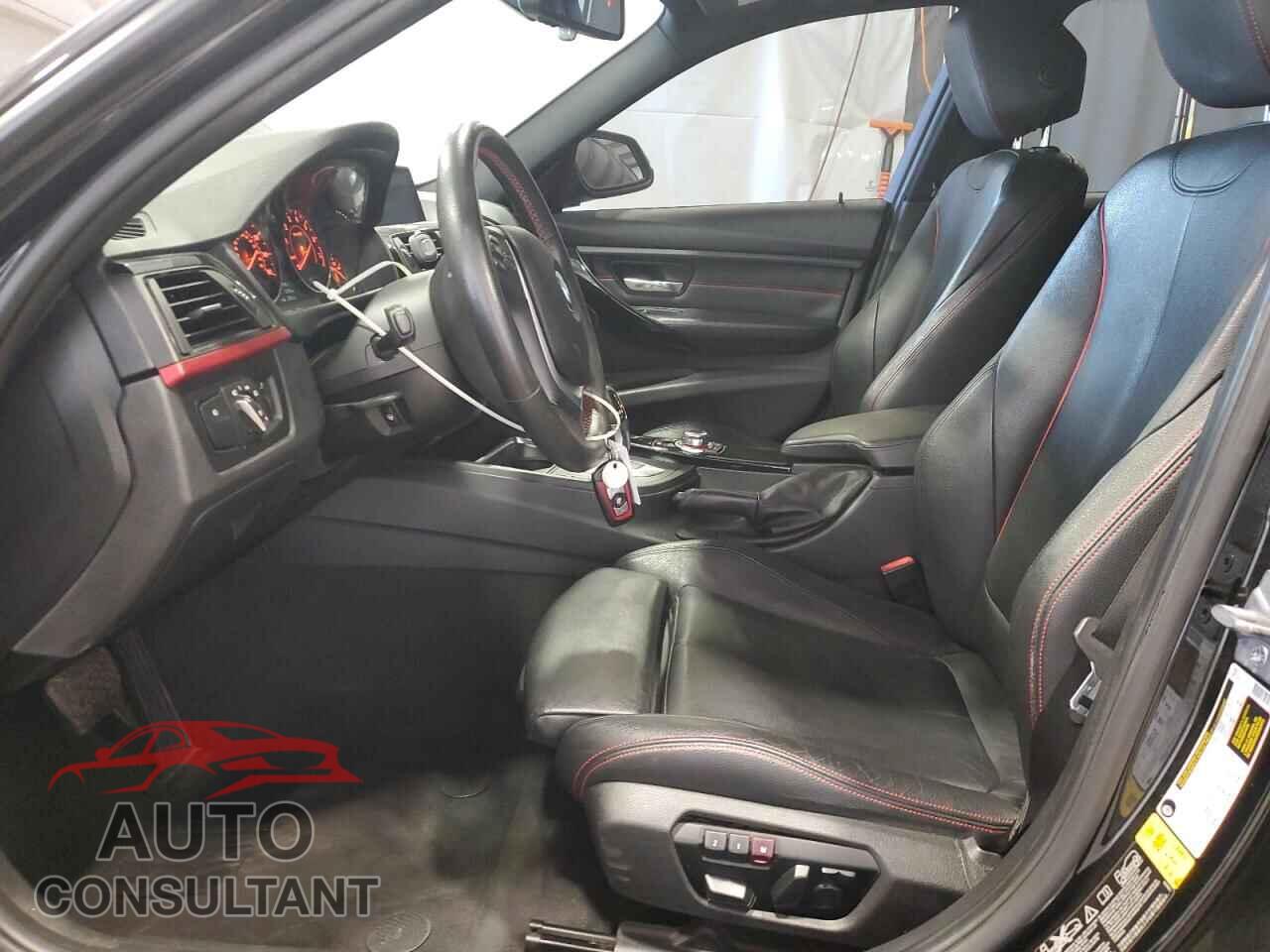 BMW 3 SERIES 2013 - WBA3B3G54DNR81336