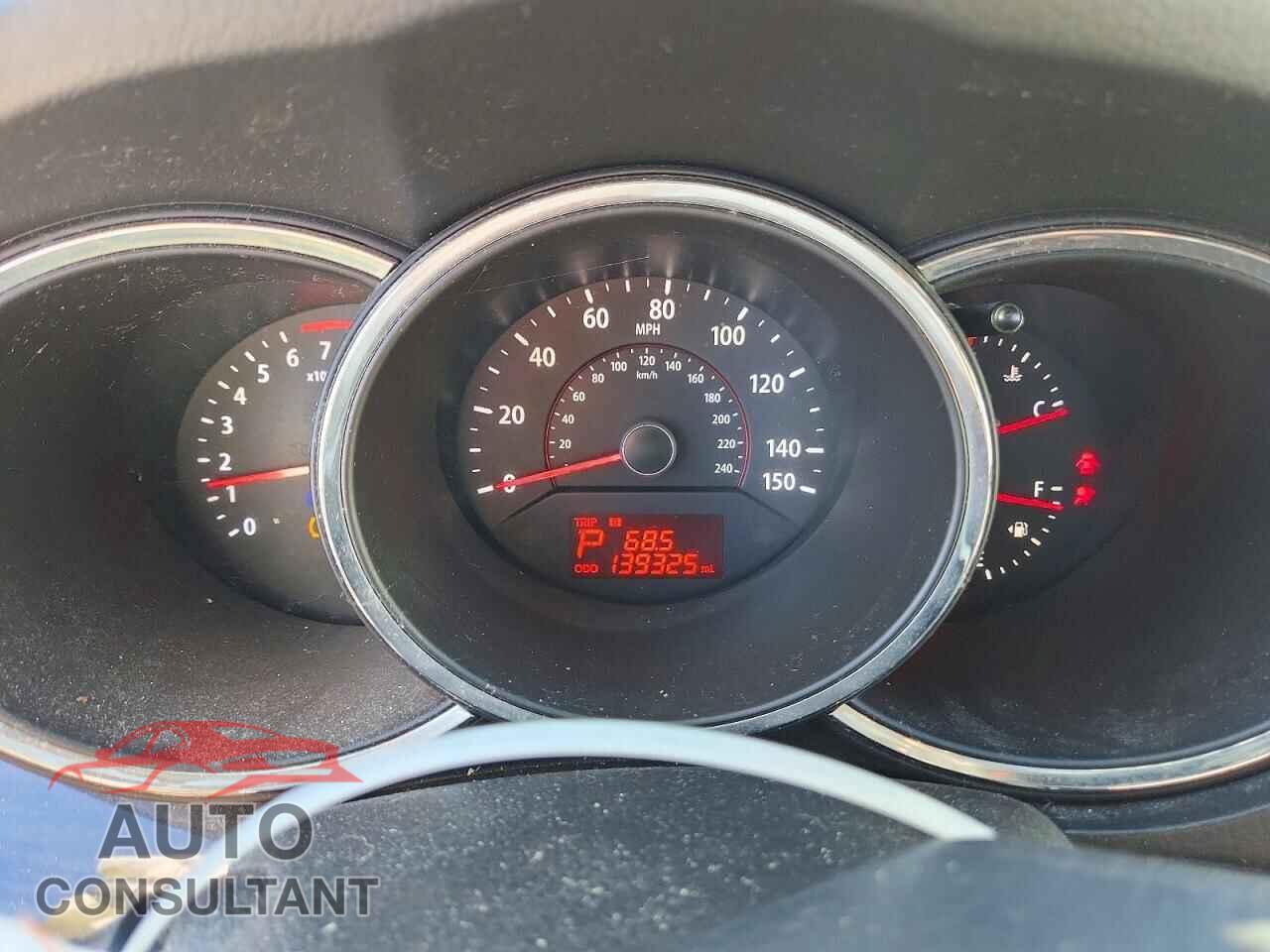 KIA SORENTO 2011 - 5XYKT3A10BG183938