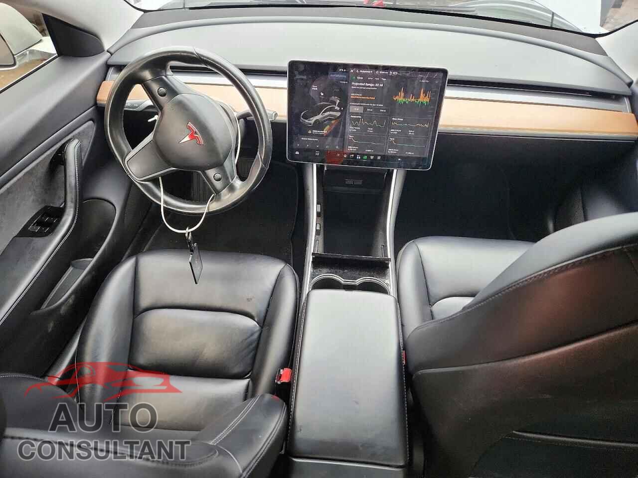 TESLA MODEL 3 2018 - 5YJ3E1EB0JF065075