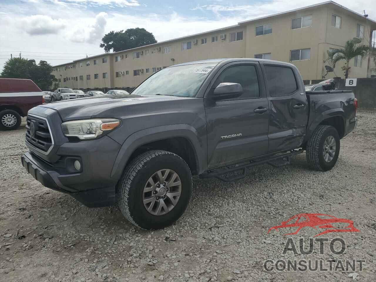 TOYOTA TACOMA 2018 - 5TFAZ5CN7JX064544