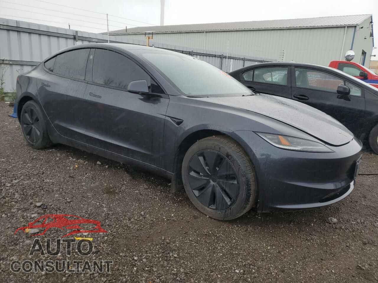 TESLA MODEL 3 2024 - LRW3E7FA8RC094032