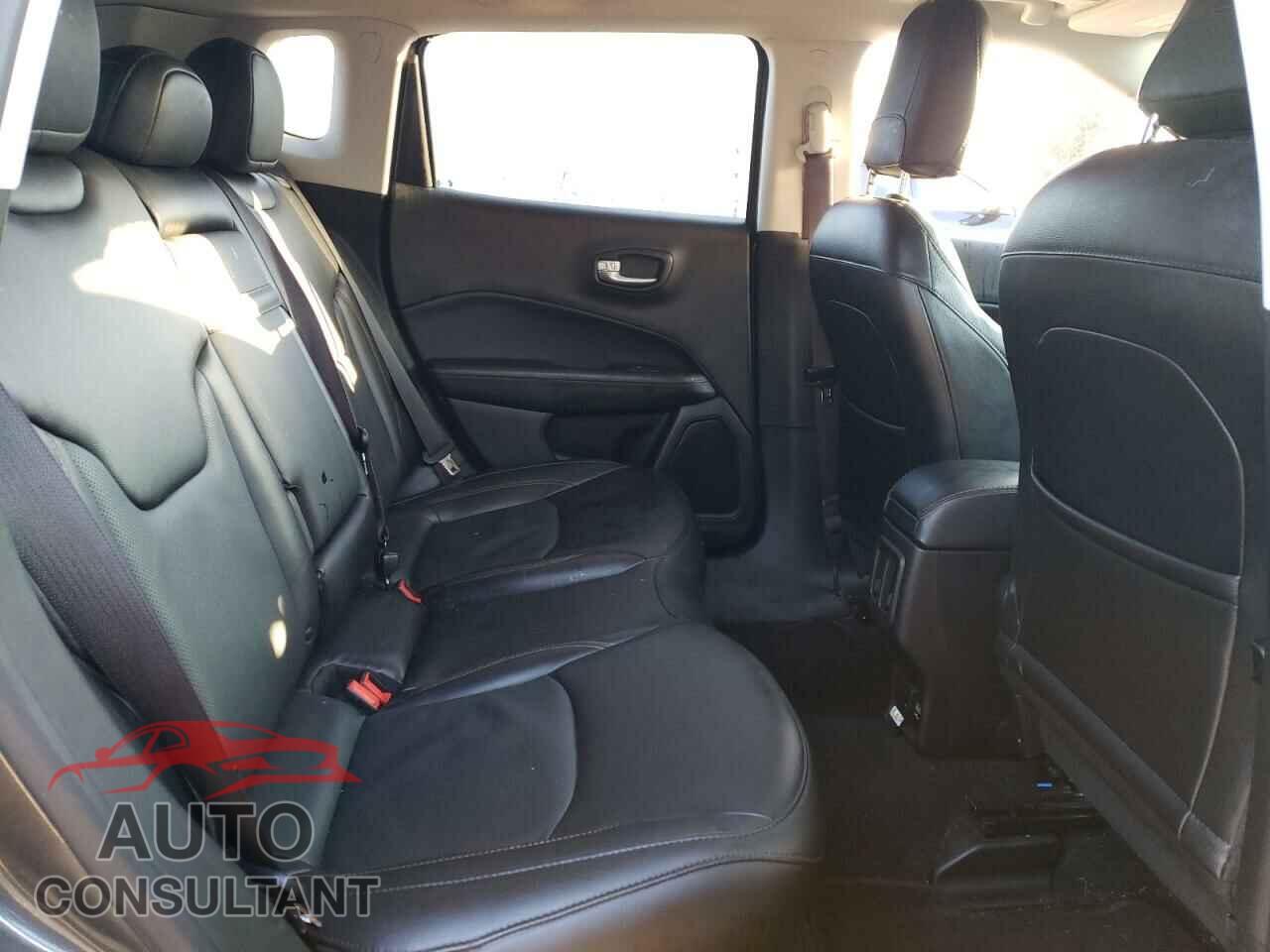 JEEP COMPASS 2019 - 3C4NJDCB4KT812236