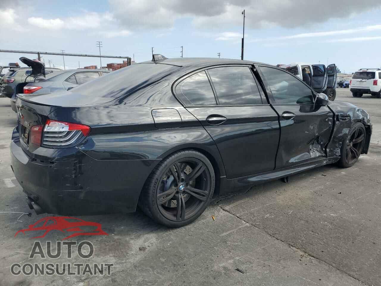 BMW M5 2015 - WBSFV9C56FD594465