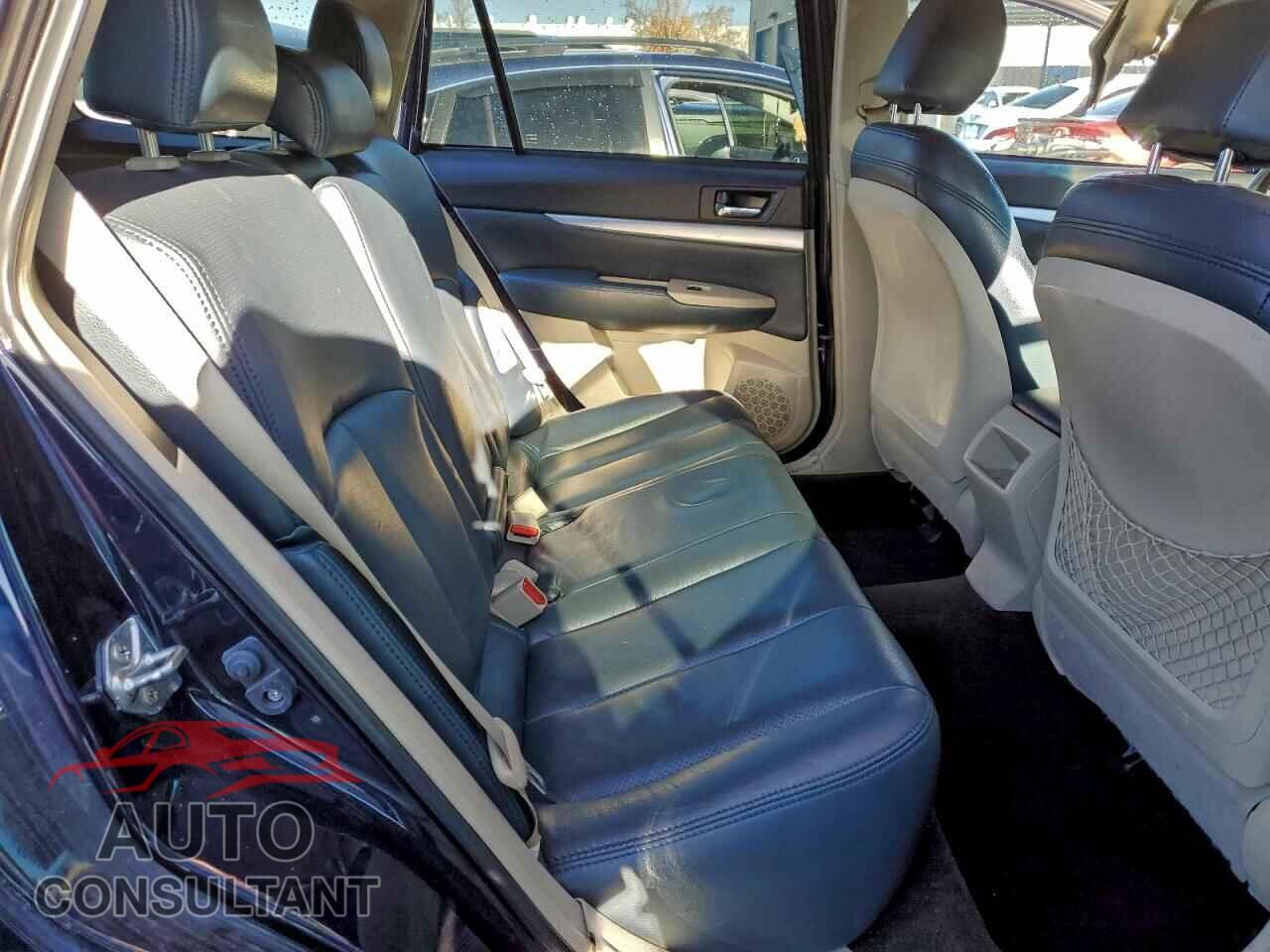 SUBARU OUTBACK 2013 - 4S4BRBGC3D3269443