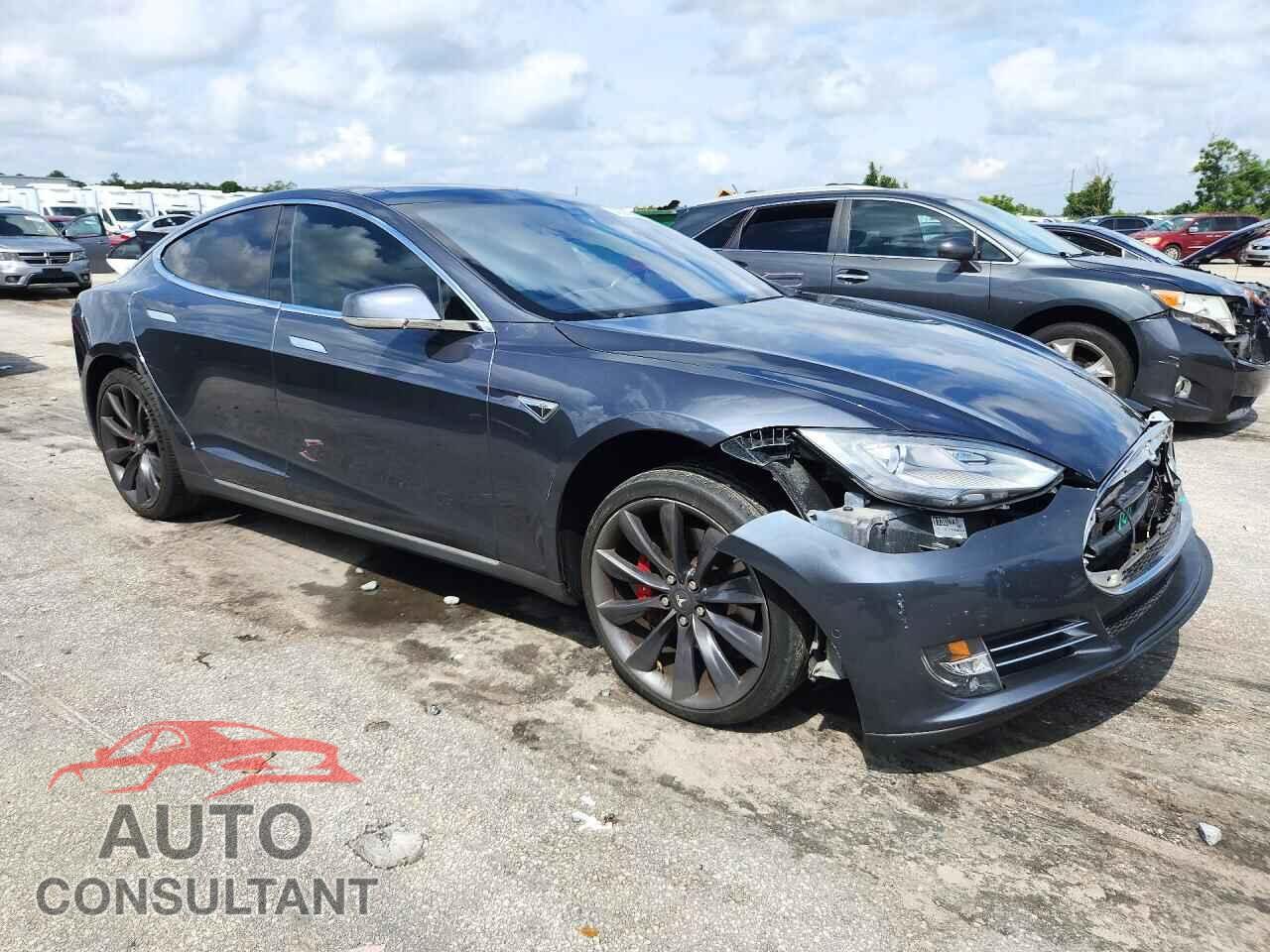 TESLA MODEL S 2014 - 5YJSA1H11EFP59595