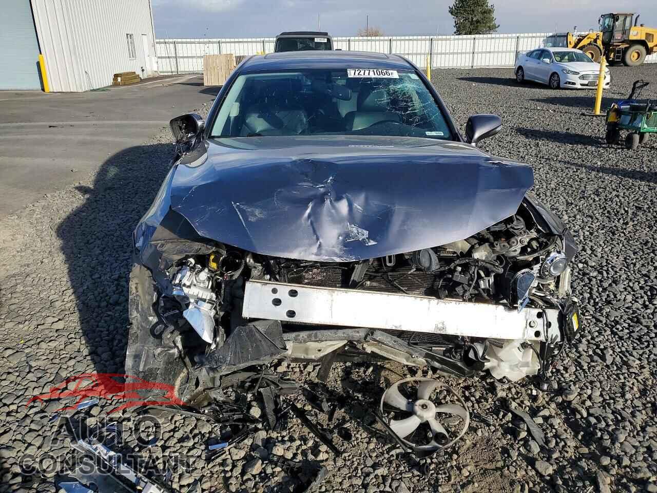LEXUS IS 2013 - JTHCF5C26D5061883