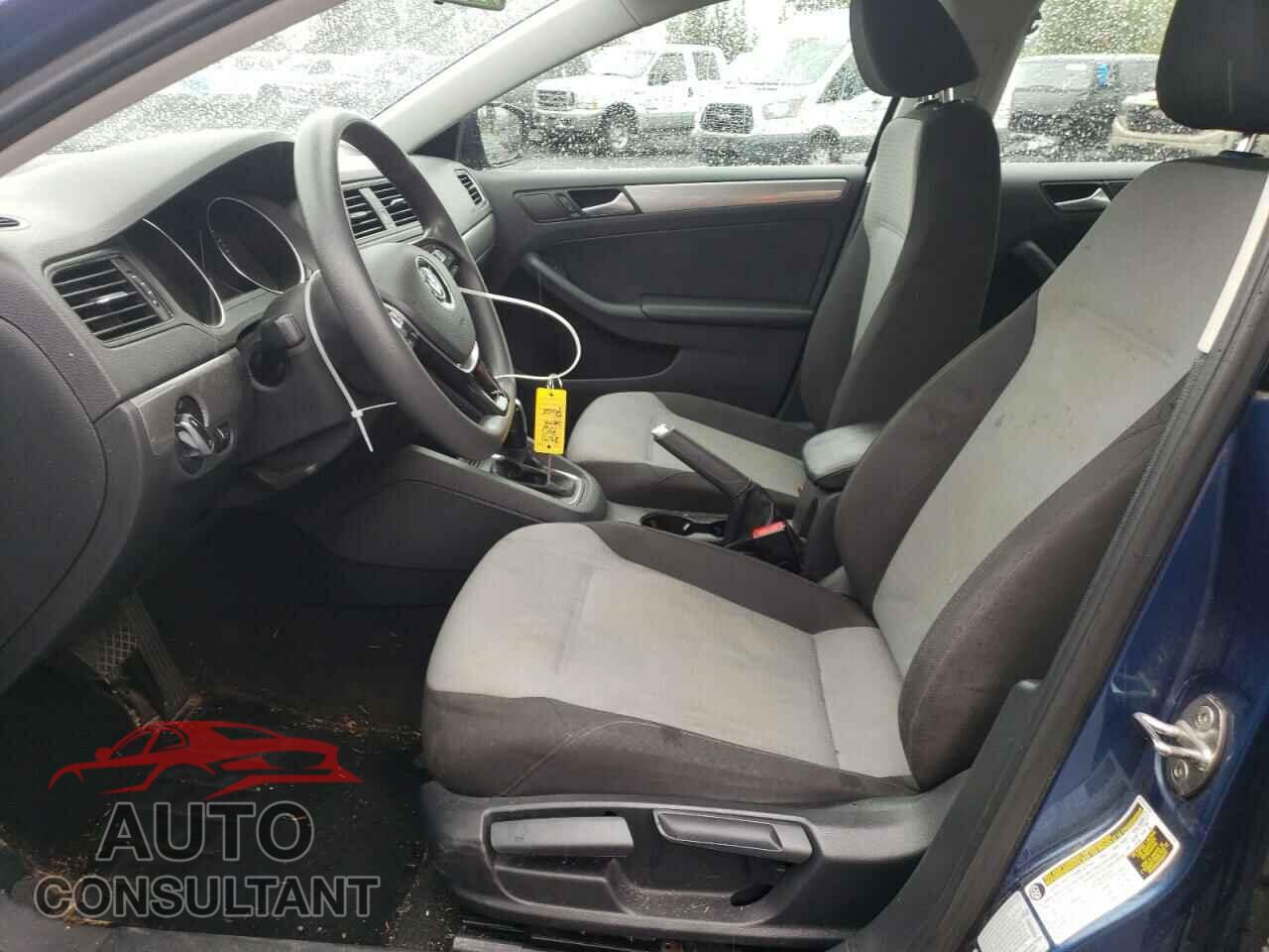 VOLKSWAGEN JETTA 2017 - 3VW2B7AJ9HM408098