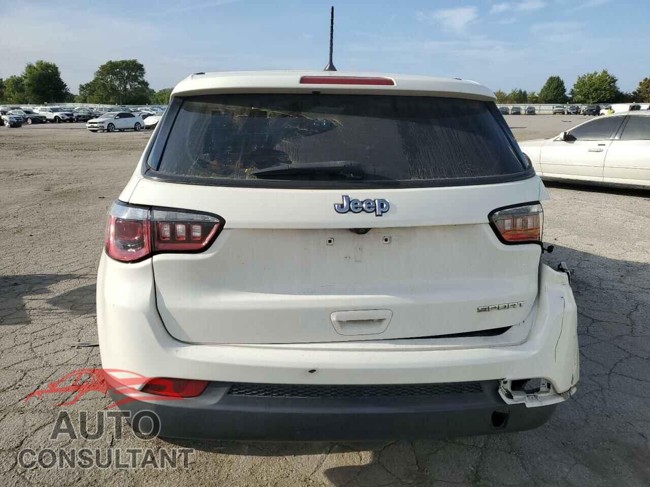 JEEP COMPASS 2018 - 3C4NJCAB3JT123199