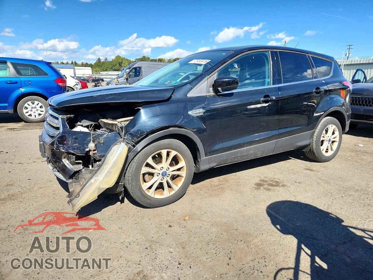 FORD ESCAPE 2017 - 1FMCU0GD8HUE62719