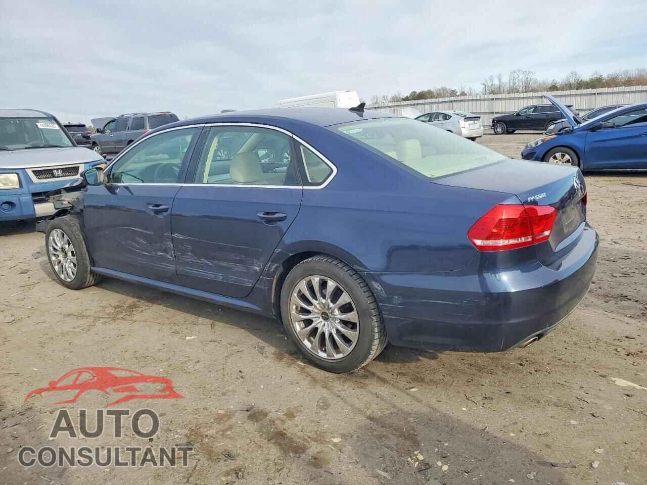 VOLKSWAGEN PASSAT 2013 - 1VWBP7A3XDC041825