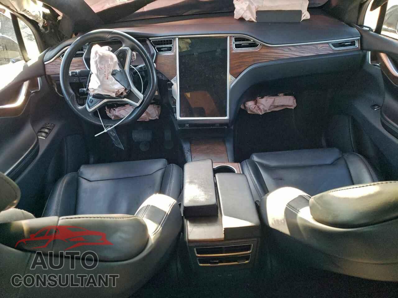 TESLA MODEL X 2017 - 5YJXCAE2XHF077364