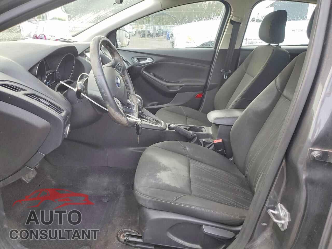FORD FOCUS 2018 - 1FADP3M23JL208888