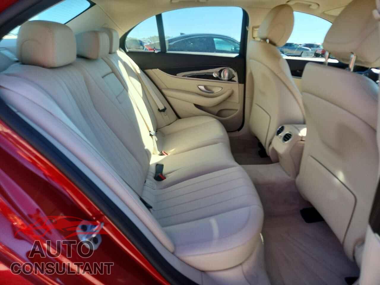 MERCEDES-BENZ E-CLASS 2020 - W1KZF8DB2LA763366
