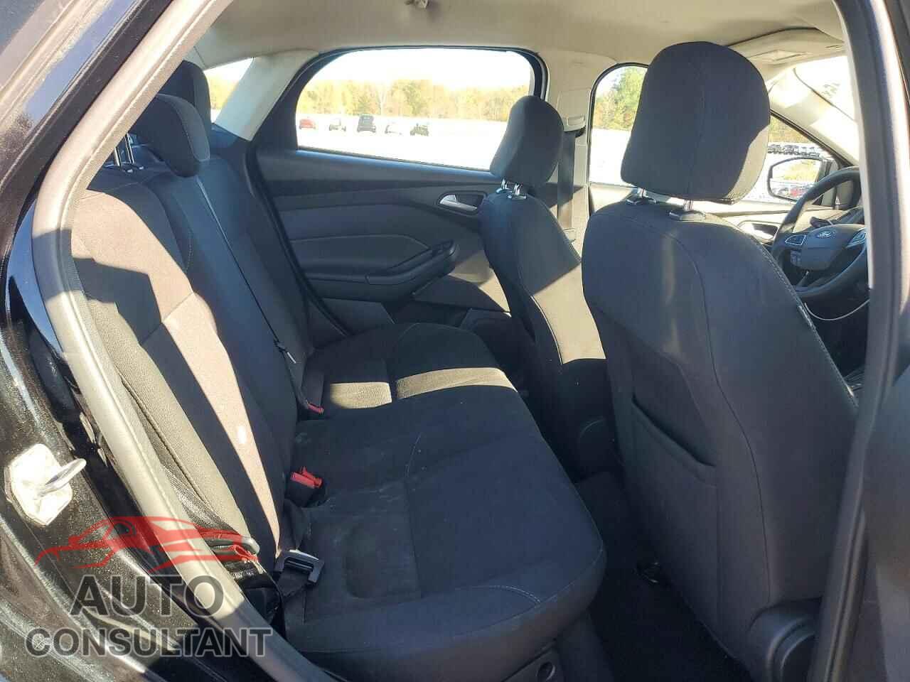 FORD FOCUS 2016 - 1FADP3F29GL368604