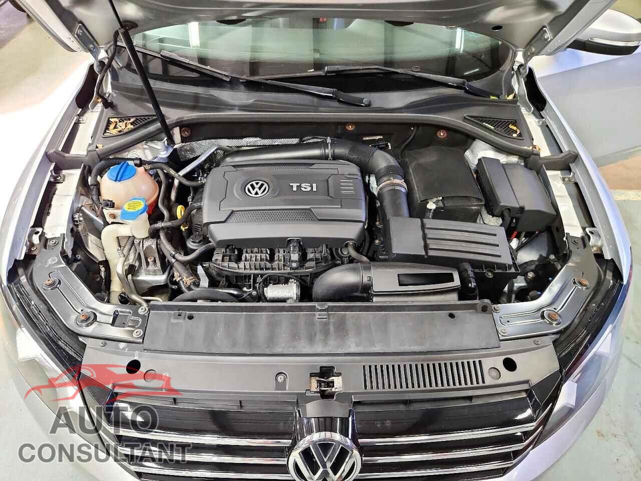 VOLKSWAGEN PASSAT 2015 - 1VWBT7A31FC106558