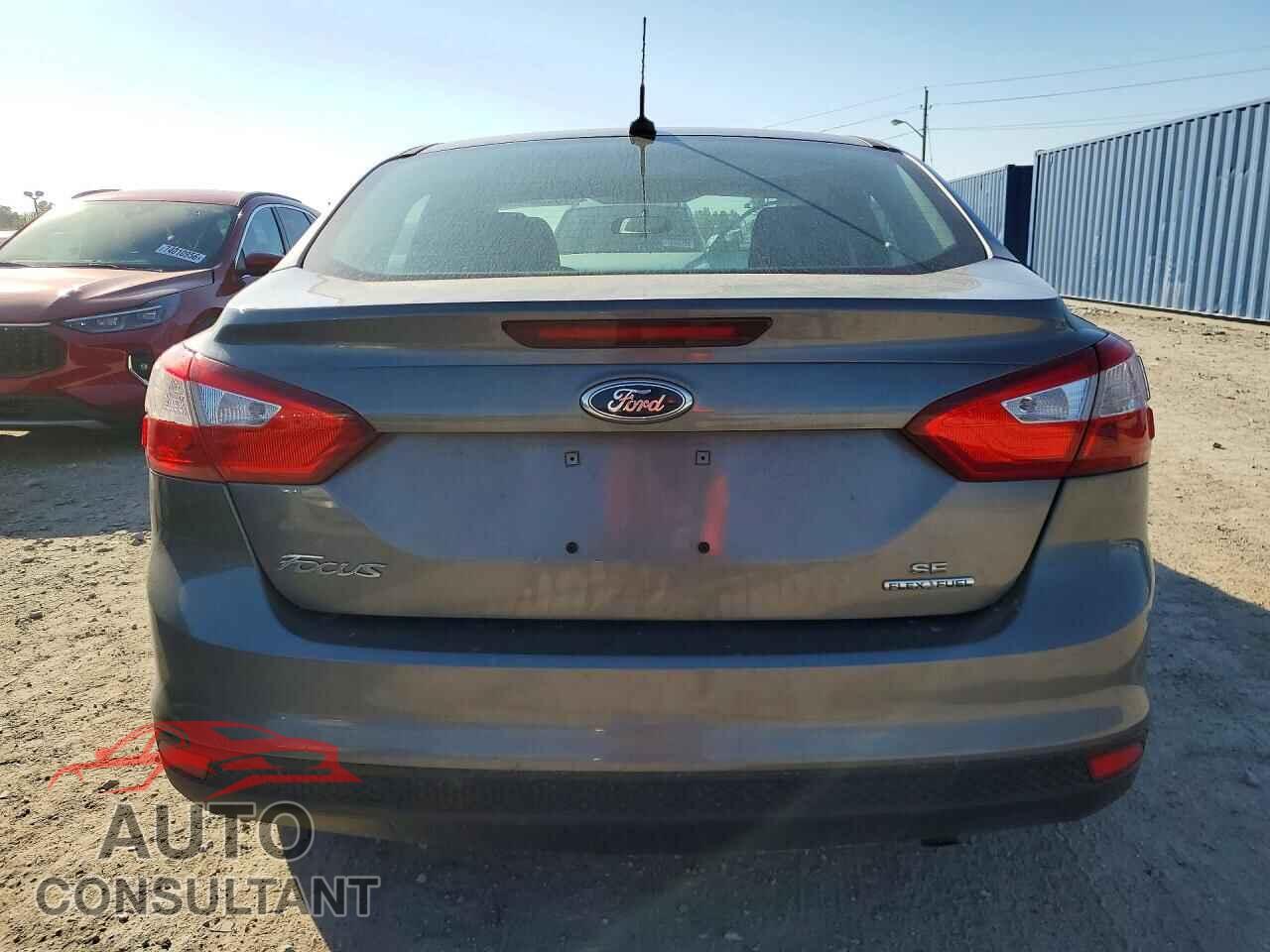 FORD FOCUS 2014 - 1FADP3F28EL228931